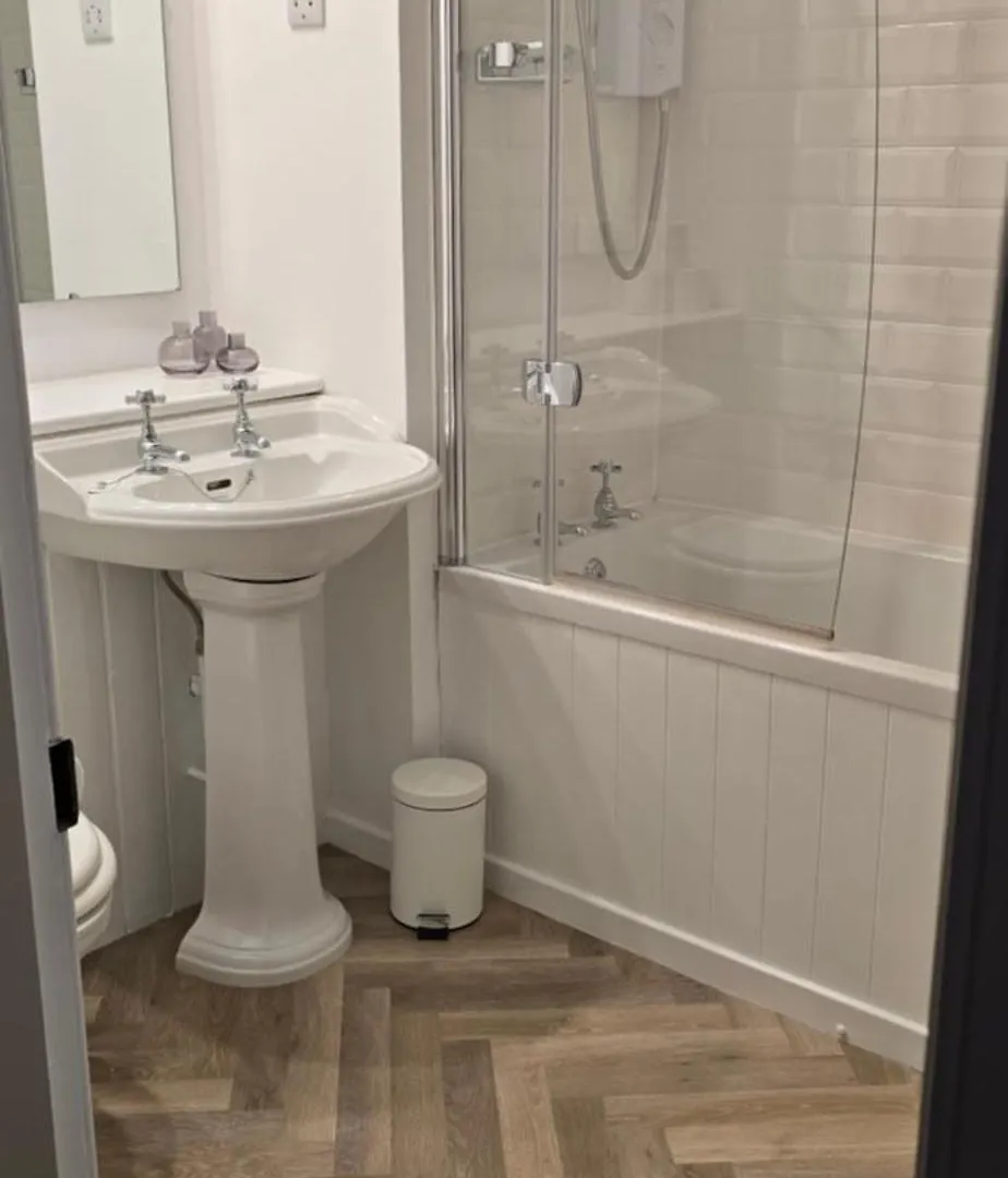 2 Bedroom Sofa Bed In Livingroom Castle View 1St Floor Sleeps 6 Edimburgo Apartamento