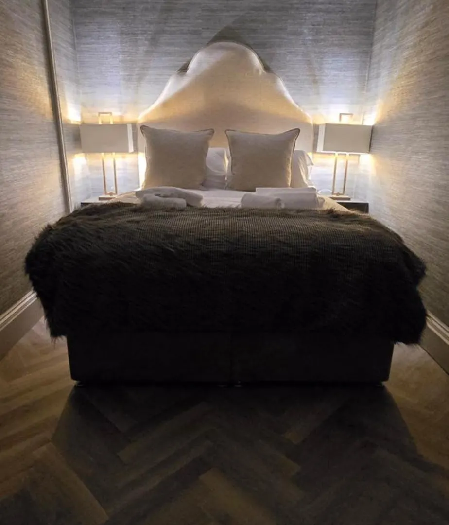 2 Bedroom Sofa Bed In Livingroom Castle View 1St Floor Sleeps 6 Edimburgo